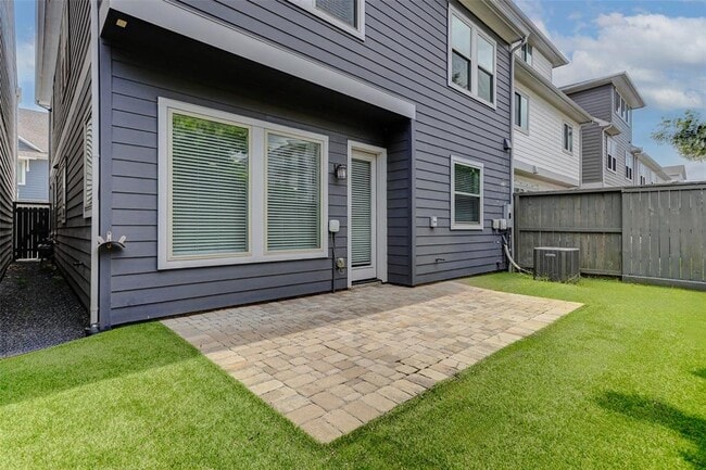 Building Photo - 1519 Biondo Way