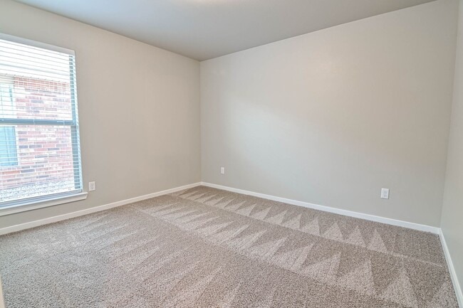 Building Photo - 6712 Rio Bravo St