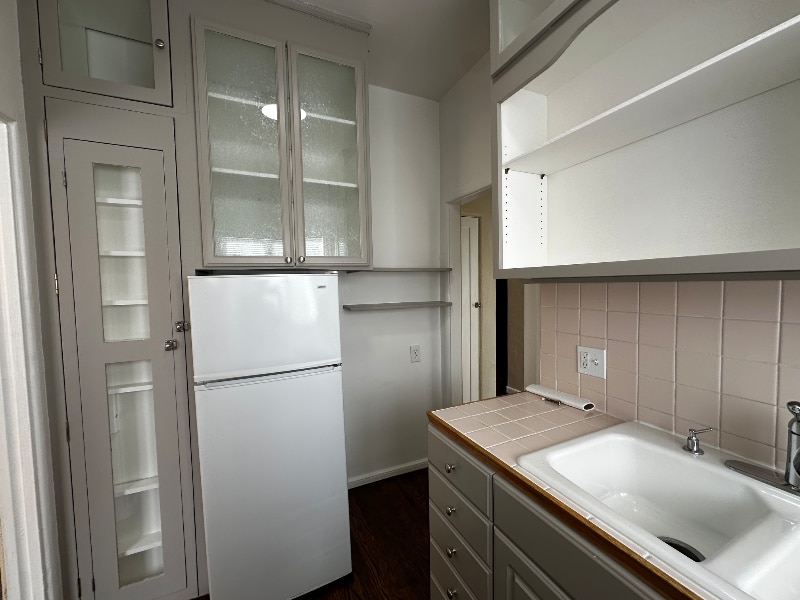 Building Photo - 2215 Carroll St