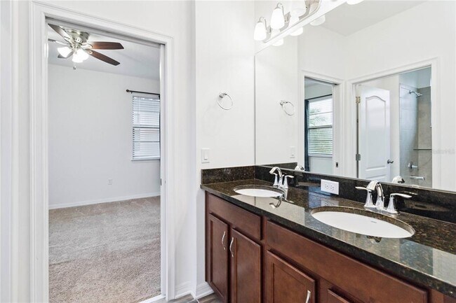 Building Photo - 10466 Siddington Dr