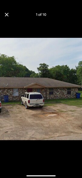 Building Photo - 1510 N Spring St