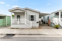 Building Photo - BRAND NEW HOME IN THE PLEASURE POINT AREA OF SANTA CRUZ. $3,750 Per Month