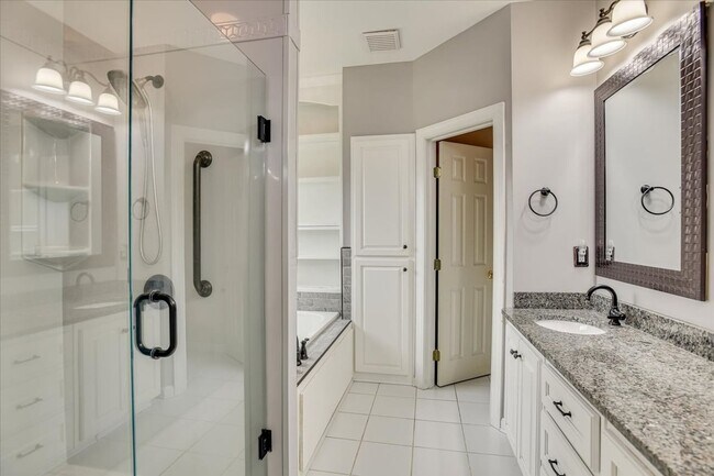 Building Photo - 4363 Wisteria Ct