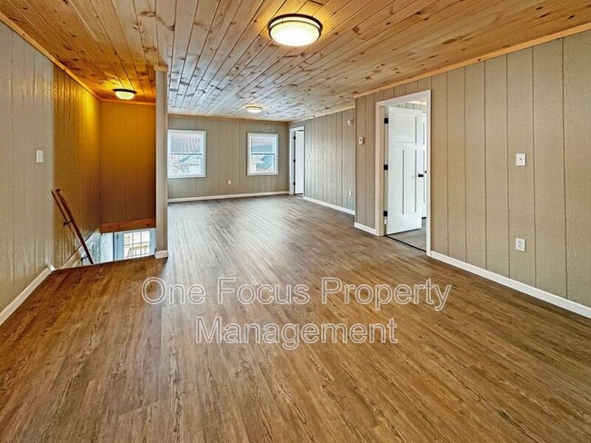 Building Photo - 27 S Highland St