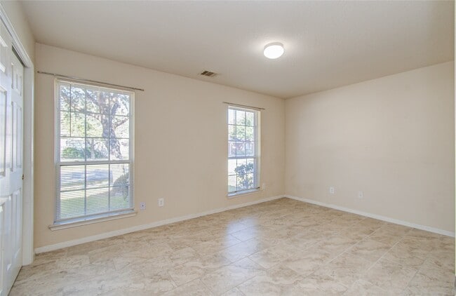 Building Photo - 4214 Forest Rain Ln