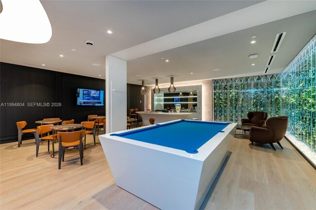 Building Photo - 1000 Brickell Plaza