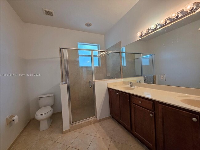 Building Photo - 22415 SW 89th Ave