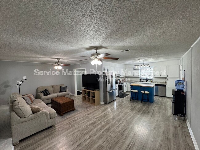 Building Photo - 4213 Queens Ct