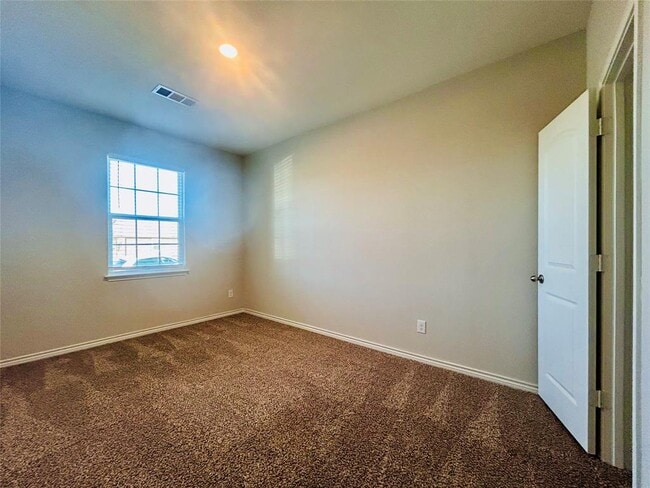 Building Photo - 401 Liberty Meadows Dr