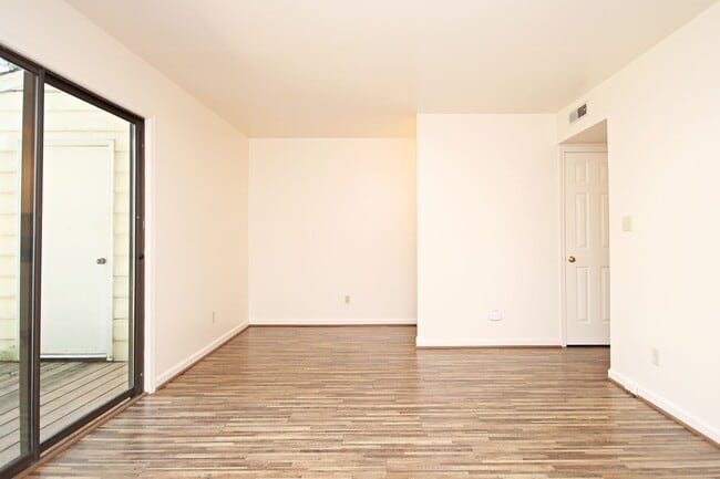 Building Photo - Brick Duplex With Convenient Rio Rd Location