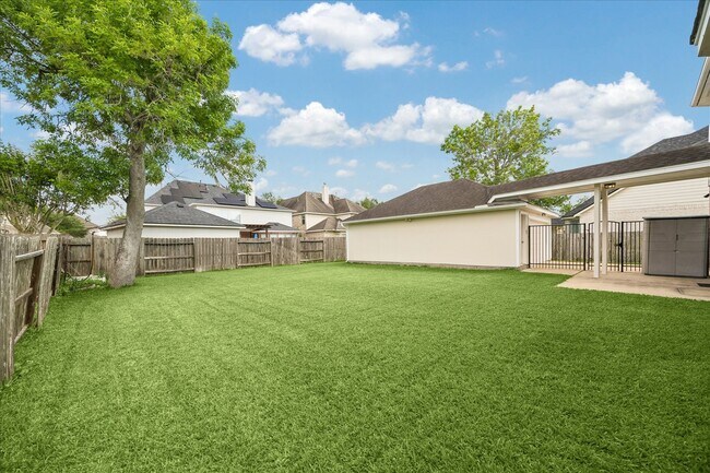 Building Photo - 2614 Cezanne Cir