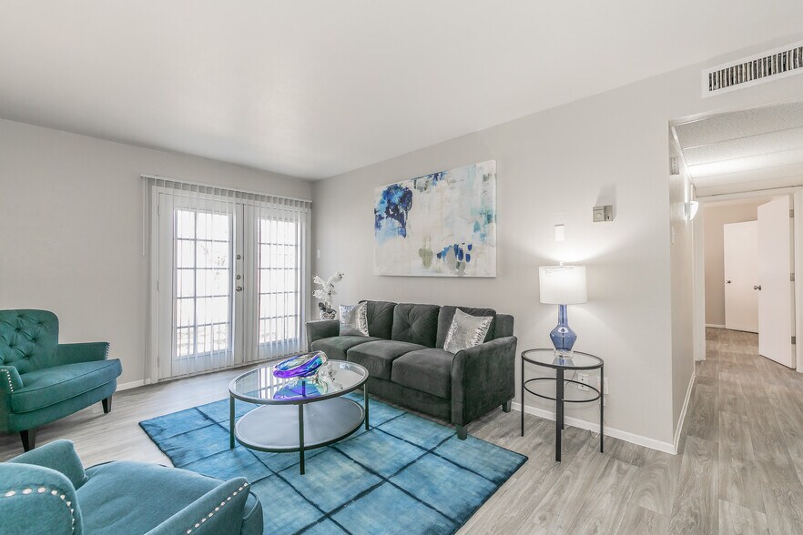 The Courtland 3504 Fawn Valley Dr Dallas TX 75224 Apartment Finder