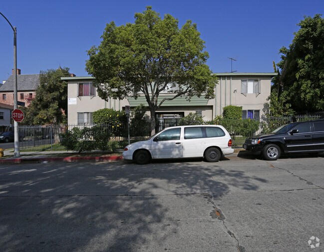 Building Photo - 871 S Gramercy Dr