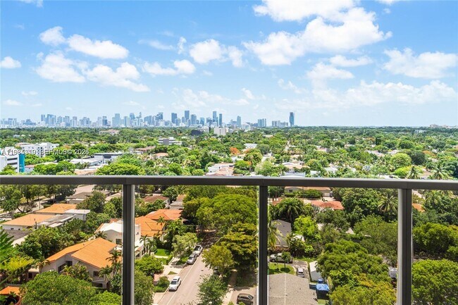 Building Photo - 2301 SW 27th Ave