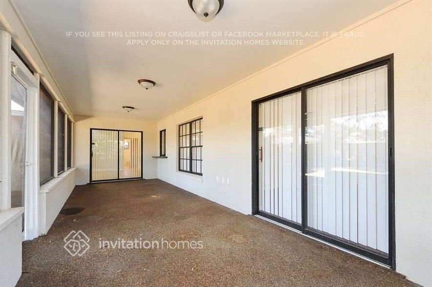 Building Photo - 1806 Suzanne Ln