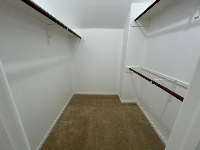 Building Photo - 17423 Hanoverian Dr