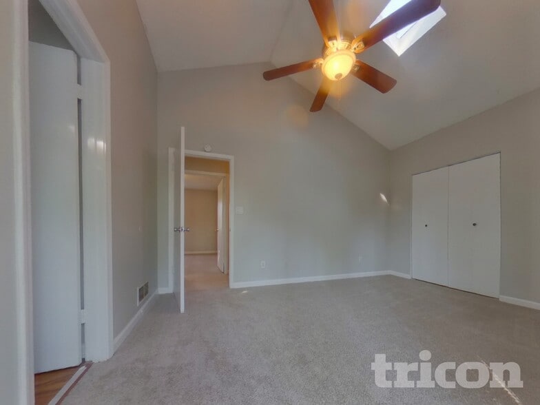 Building Photo - 286 MacLand Springs Dr