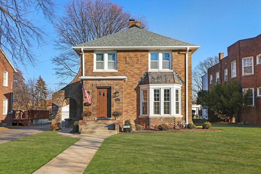 Building Photo - 1317 N Jackson St