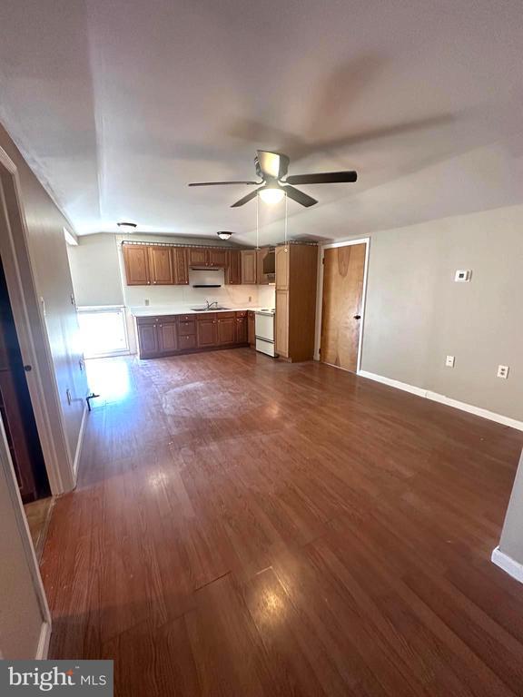 Building Photo - 1032 N 7th St