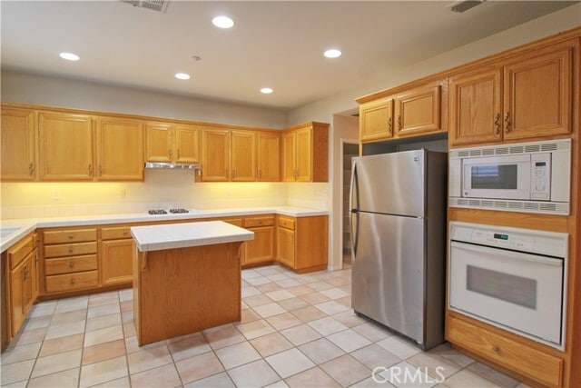 Building Photo - 206 N La Salle St