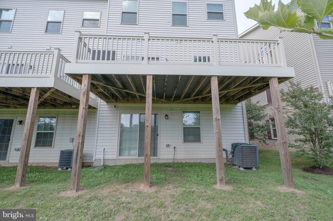 Building Photo - 8032 Spring Arbor Dr