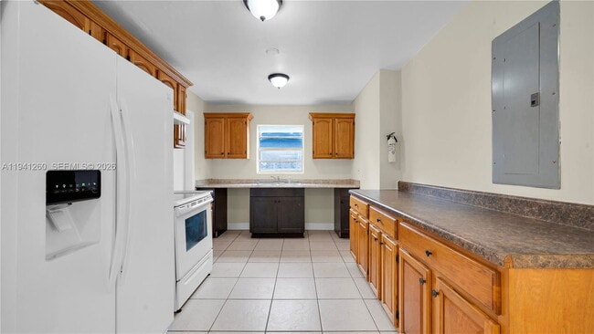 Building Photo - 5225 Mayo St