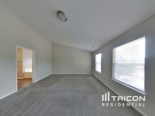 Building Photo - 9710 Treyburn Green Way