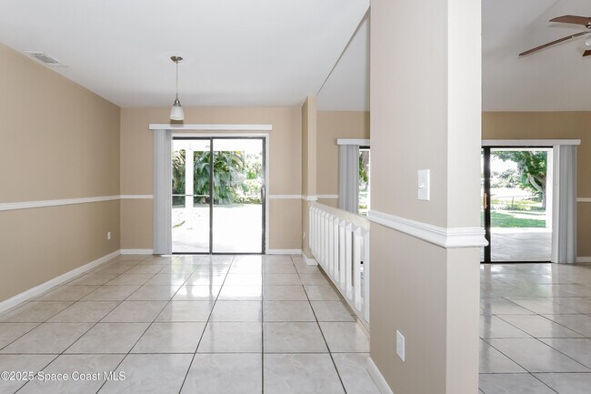 Building Photo - 6621 Fort Pierce Blvd