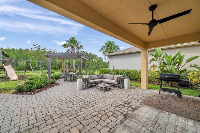 Building Photo - 32203 Mahogany Valley Dr