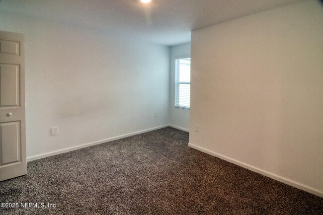 Building Photo - 9909 Garrin Dr