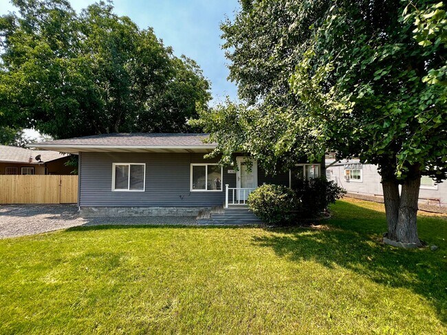 Building Photo - Non-Refundable & Security Deposit Total: $1700.00