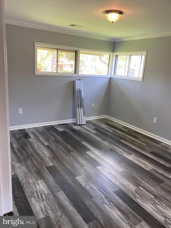 Primary Photo - 99 Indian Creek Pass