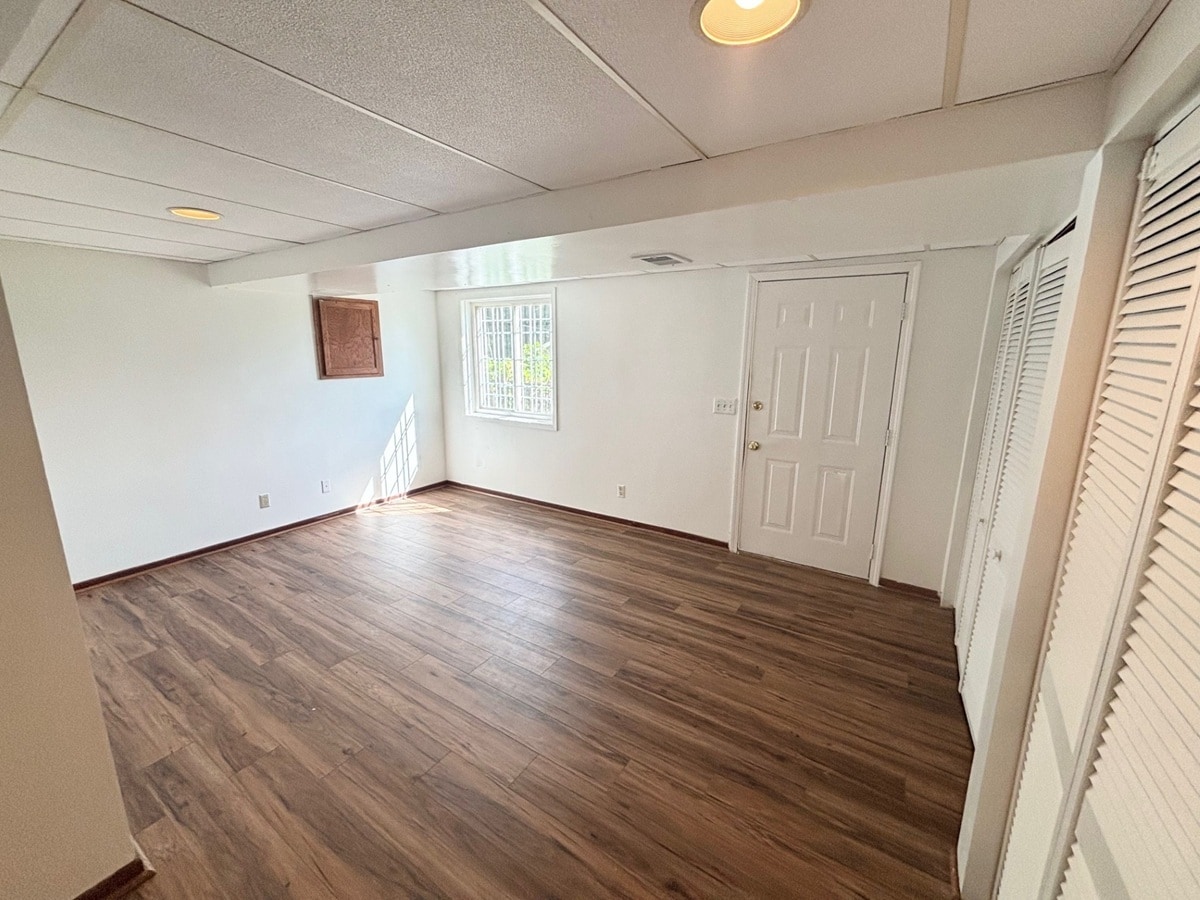 Building Photo - 1582 Reaney Ave