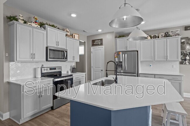 Building Photo - 124 Rocking Horse Ln