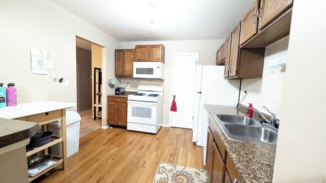 Building Photo - 602 Hanover Ct