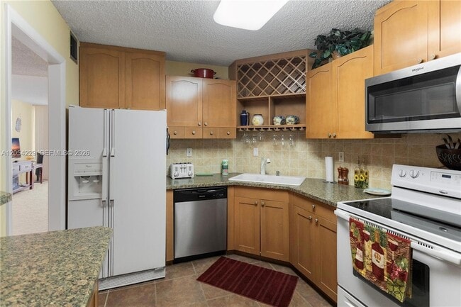 Building Photo - 4020 Galt Ocean Dr