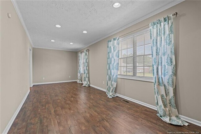Building Photo - 1028 Kerrow Rd
