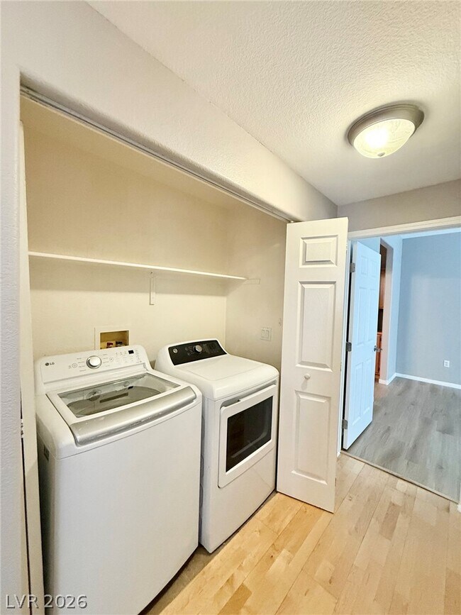 Building Photo - 3850 Juno Beach St