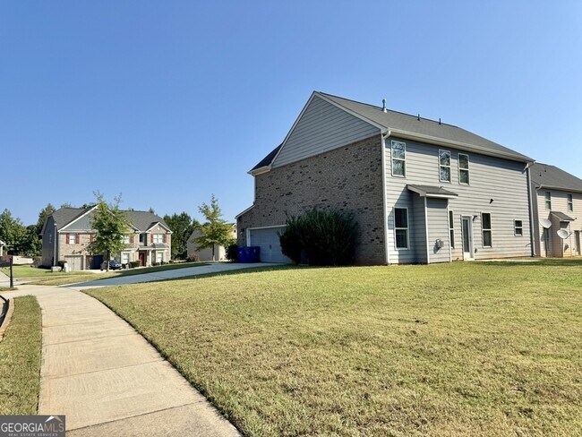 Building Photo - 130 Sparkling Spring Trail