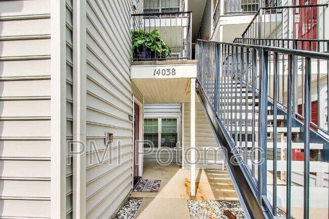 Building Photo - 14038 Vista Dr