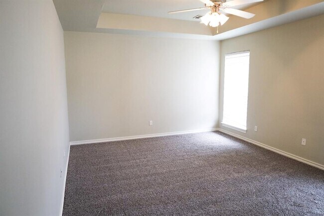 Building Photo - 2704 NE 129th St