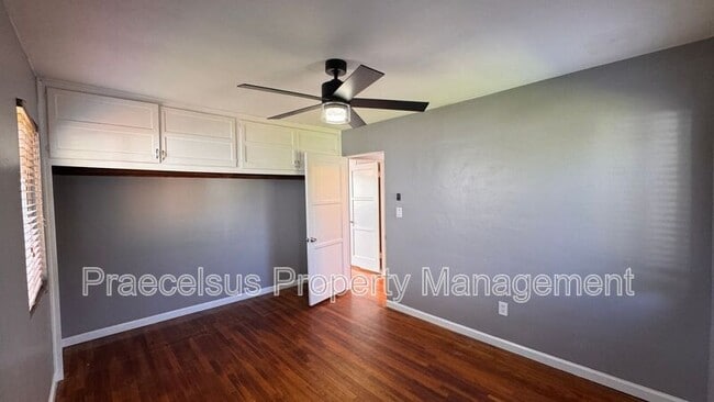 Building Photo - 37 E J St