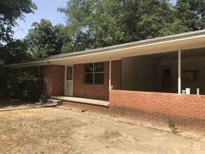 Building Photo - 3/1.5 pet friendly Gilmer