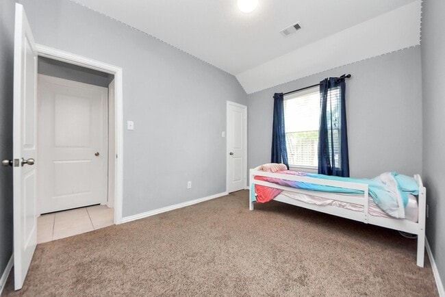 Building Photo - 3714 Tirranna Dr