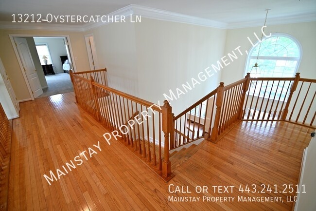 Building Photo - Immaculate 5 Bedroom SFH W/ Private Deck &...