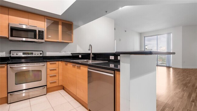 Building Photo - 140 S Dixie Hwy