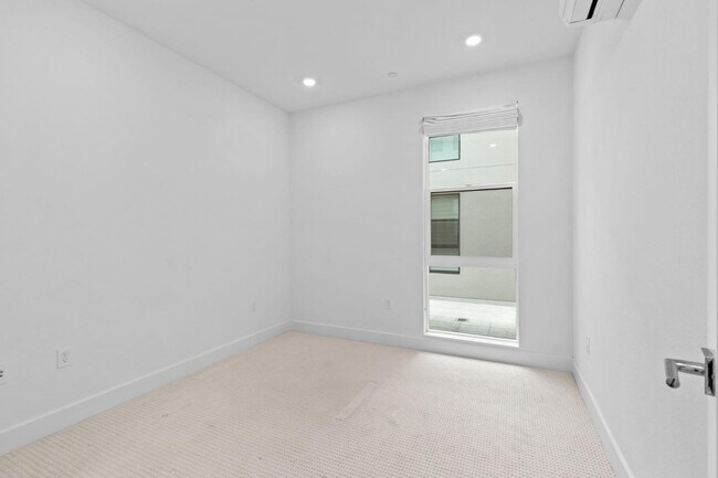 Building Photo - 3020 Boyter Pl