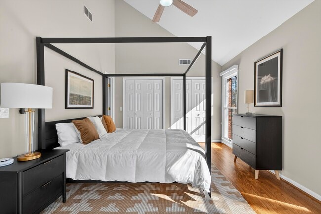 Building Photo - 1002 Cupp Ln