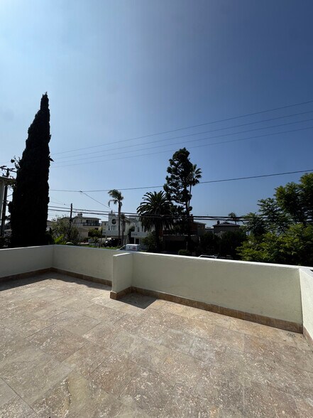 Building Photo - 1734 Prospect Ave