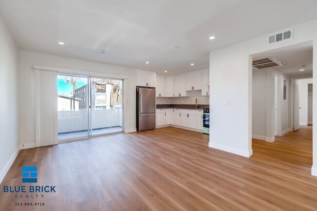 Building Photo - 5415 Corteen Pl